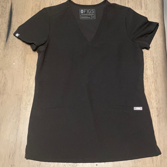 FIGS Scrub Top
